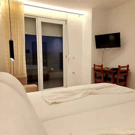 Luxury And Cozy 150 Meters From The Beach, 750 Meters From Lungo Mare