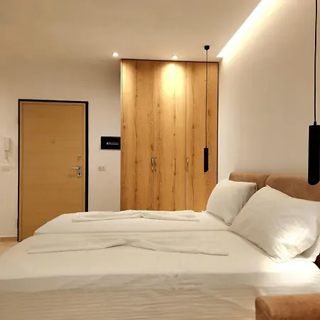 Luxury And Cozy 150 Meters From The Beach, 750 Meters From Lungo Mare Апартаменты