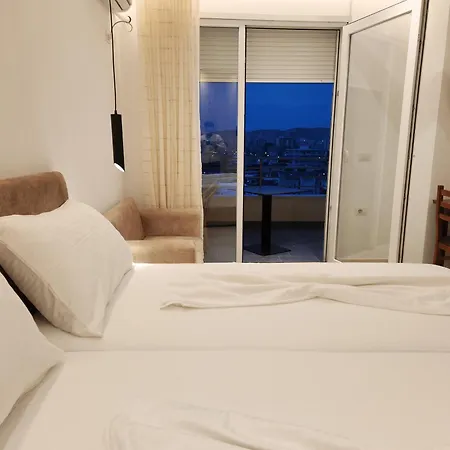 Апартаменты Luxury And Cozy 150 Meters From The Beach, 750 Meters From Lungo Mare Влёра