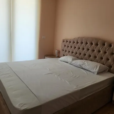 Luxury And Cozy 150 Meters From The Beach, 750 Meters From Lungo Mare *